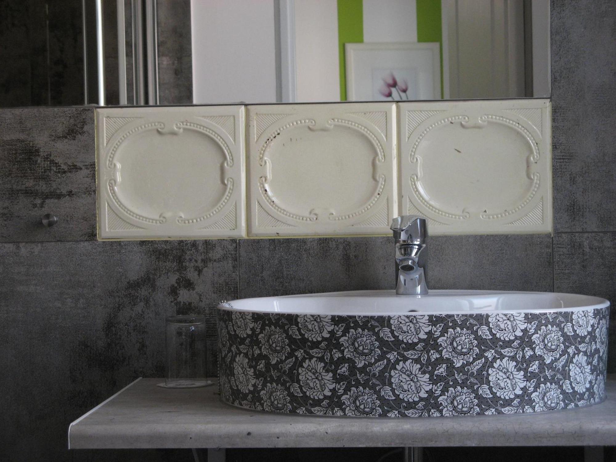Artrooms بوزنان المظهر الخارجي الصورة