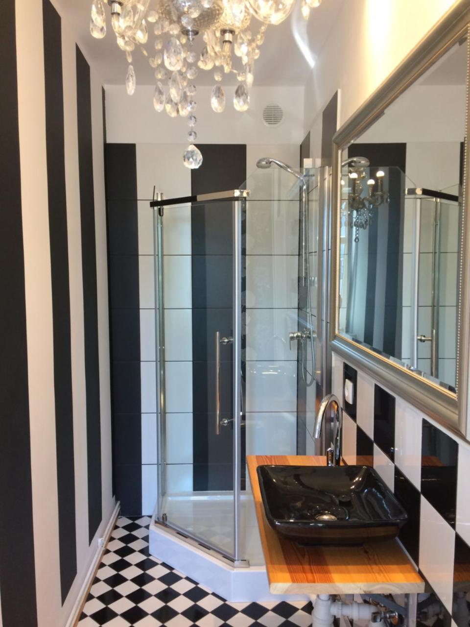 Artrooms بوزنان المظهر الخارجي الصورة